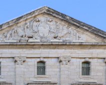 Maison consulaire - Fronton de la façade